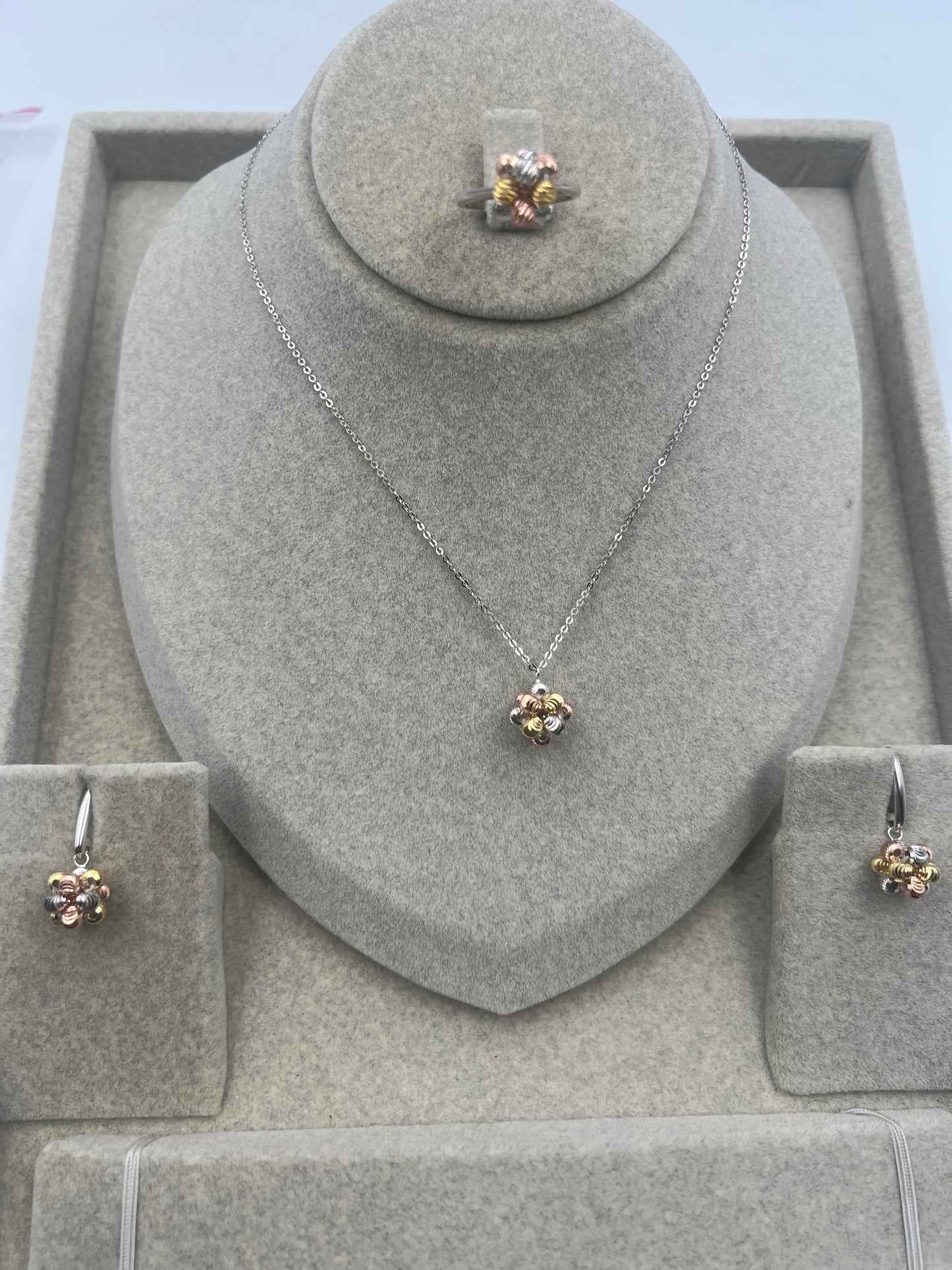 parure IM#Motif01
