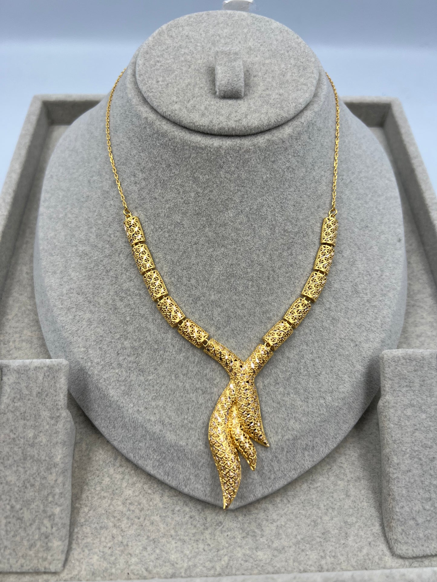 collier A07