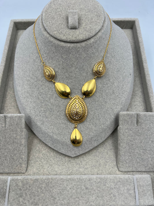 collier A03